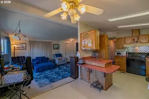 4915 Swegle Rd NE, Salem, OR 97301 - Photo 8