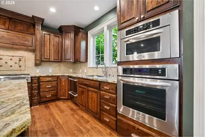 18086 Jenifers Way, Lake Oswego, OR 97035 - Photo 12