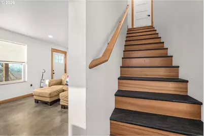 2300 Kelso Dr, Kelso, WA 98626 - Photo 8