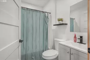 2300 Kelso Dr, Kelso, WA 98626 - Photo 14