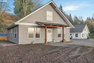 2300 Kelso Dr, Kelso, WA 98626 - Photo 1