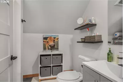 2300 Kelso Dr, Kelso, WA 98626 - Photo 16