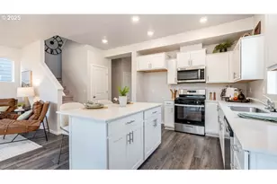 2853 U St, Springfield, OR 97477 - Photo 10