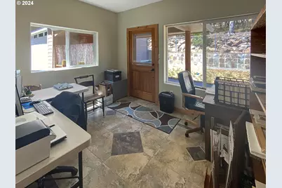 5831 Old Highway 99, Ashland, OR 97520 - Photo 22