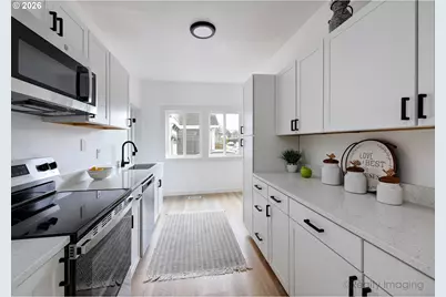 9004 SE Claybourne St, Portland, OR 97266 - Photo 6