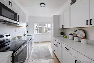 9004 SE Claybourne St, Portland, OR 97266 - Photo 6