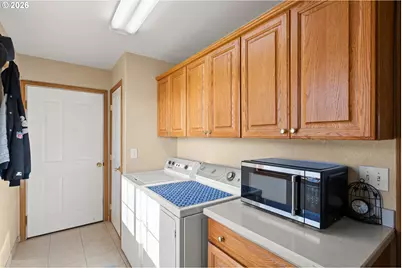 44220 Cowboy Hill Ln, Chiloquin, OR 97624 - Photo 22