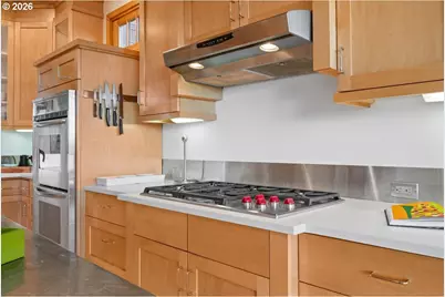 1262 NW Summit Ave, Portland, OR 97210 - Photo 16