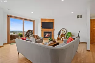 1262 NW Summit Ave, Portland, OR 97210 - Photo 6