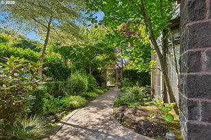 1111 NE 37th Ave, Portland, OR 97232 - Photo 4