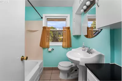 12903 SE Rhone St, Portland, OR 97236 - Photo 18