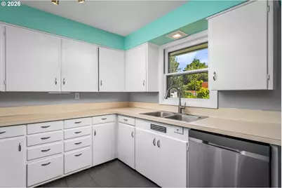 12903 SE Rhone St, Portland, OR 97236 - Photo 12