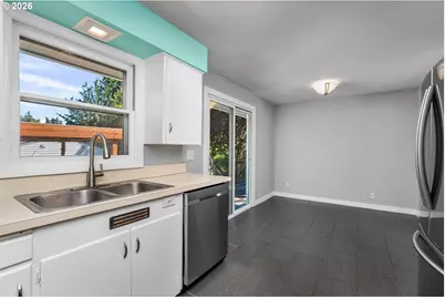 12903 SE Rhone St, Portland, OR 97236 - Photo 14
