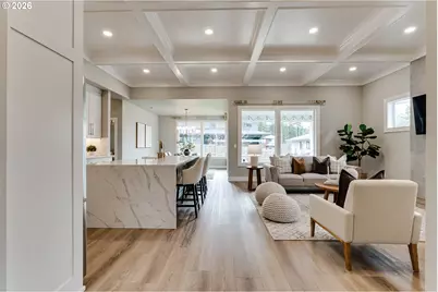 2082 Golfview Ct, Eugene, OR 97403 - Photo 8