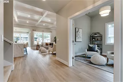 2082 Golfview Ct, Eugene, OR 97403 - Photo 6