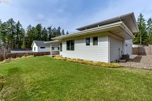 2082 Golfview Ct, Eugene, OR 97403 - Photo 46