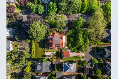1719 NE Knott St, Portland, OR 97212 - Photo 4