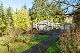 724 Ostrander Rd, Kelso, WA 98626 - Photo 2