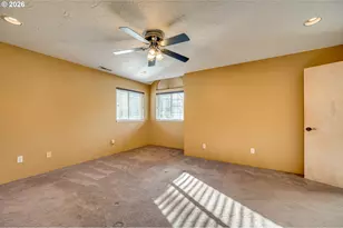 724 Ostrander Rd, Kelso, WA 98626 - Photo 16