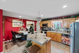 610 Shorepines Pl, Coos Bay, OR 97420 - Photo 8