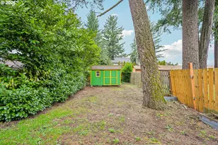 13949 SE Bush St, Portland, OR 97236 - Photo 30