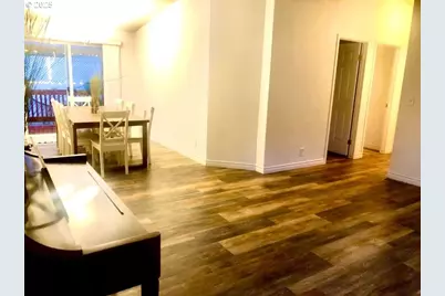 1050 Broadway Ave, Winchester Bay, OR 97467 - Photo 6