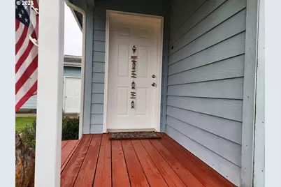 1050 Broadway Ave, Winchester Bay, OR 97467 - Photo 4