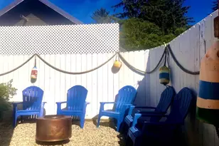 1050 Broadway Ave, Winchester Bay, OR 97467 - Photo 42