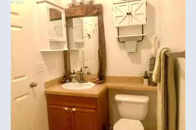 1050 Broadway Ave, Winchester Bay, OR 97467 - Photo 30