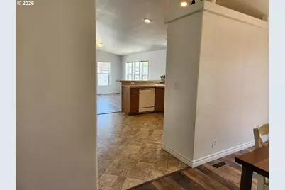 1050 Broadway Ave, Winchester Bay, OR 97467 - Photo 8