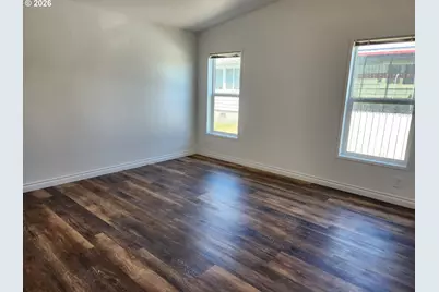 1050 Broadway Ave, Winchester Bay, OR 97467 - Photo 16