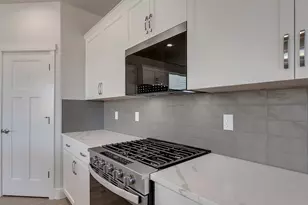 17499 SW Grand Ave, Tigard, OR 97140 - Photo 12