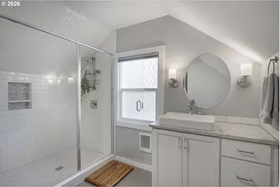 10236 N Smith St, Portland, OR 97203 - Photo 28