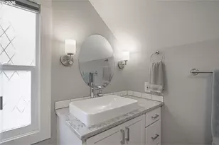10236 N Smith St, Portland, OR 97203 - Photo 30