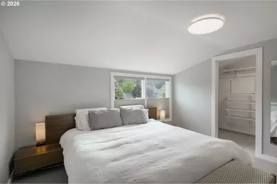 10236 N Smith St, Portland, OR 97203 - Photo 24