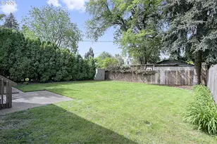 10236 N Smith St, Portland, OR 97203 - Photo 40