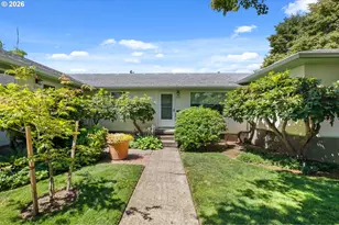 2940 SE Brooklyn St, Portland, OR 97202 - Photo 4