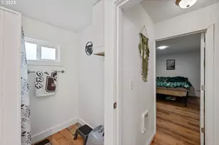 1902 Monroe St, North Bend, OR 97459 - Photo 32