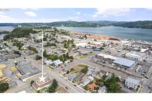 1902 Monroe St, North Bend, OR 97459 - Photo 2