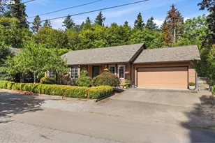 231 East St, Oregon City, OR 97045 - Photo 1
