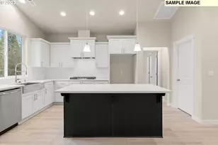 16546 SE Odell Lake Ln, Happy Valley, OR 97086 - Photo 8