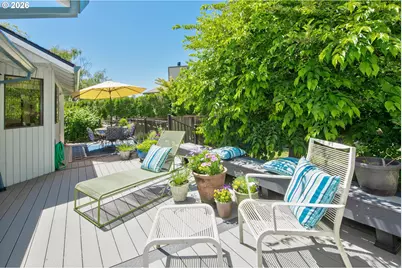 10151 SW Washington St, Portland, OR 97225 - Photo 32