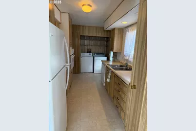 5422 Portland Rd NE #47, Salem, OR 97305 - Photo 12