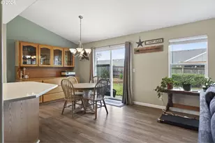 2561 Golfview Ave, Sutherlin, OR 97479 - Photo 4