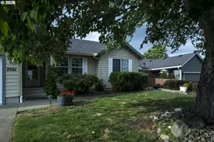 2561 Golfview Ave, Sutherlin, OR 97479 - Photo 42
