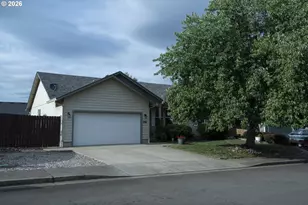 2561 Golfview Ave, Sutherlin, OR 97479 - Photo 38