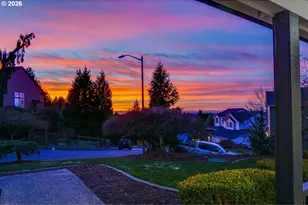 3704 NW Orchard Ct, Camas, WA 98607 - Photo 2