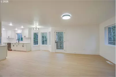 3704 NW Orchard Ct, Camas, WA 98607 - Photo 8