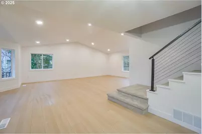 3704 NW Orchard Ct, Camas, WA 98607 - Photo 2