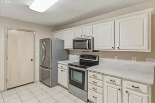 8 Ammons Ln, Longview, WA 98632 - Photo 12